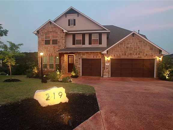 3rd image of 219 Vista Village Cv