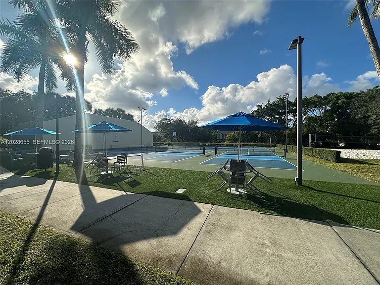 5733 NW 100th Ct — Photo 60
