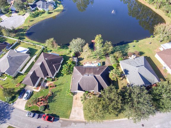 4th image of 613 Southern Lily Dr
