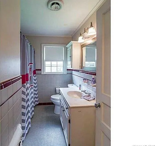 3624 Gilbert Dr — Photo 15