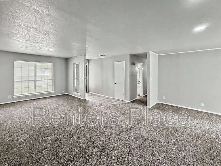 5210 S 74th East Ave — Photo 6