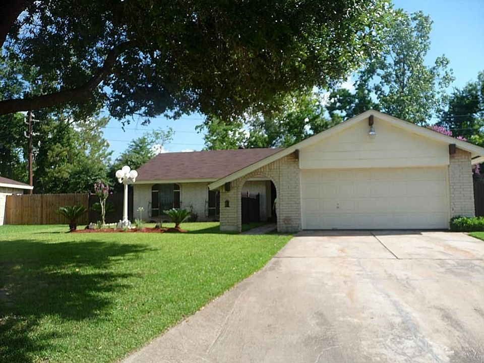 1st image of 7607 Heron Park Ct