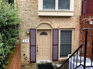 28 Pennydog Ct #95, Silver Spring, MD 20902