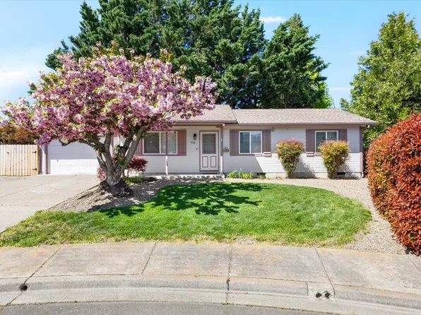 506 Aldin Cir, Talent, OR 97540