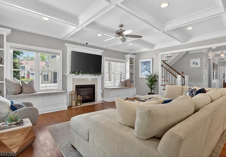 921 Harding St — Photo 21