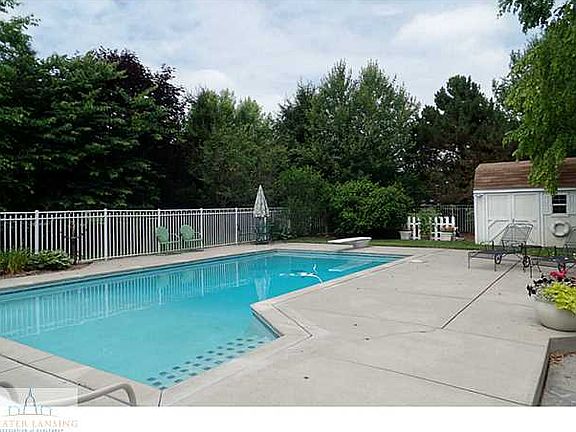 4th image of 2289 White Pine Dr