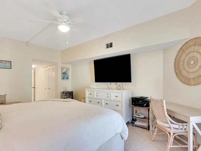 2051 NE Ocean Blvd #A12 — Photo 15