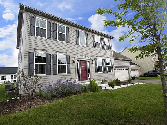3rd image of 3636 Briar Creek Dr