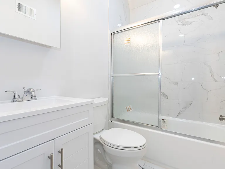 1613 S 18th St #1 — Photo 10