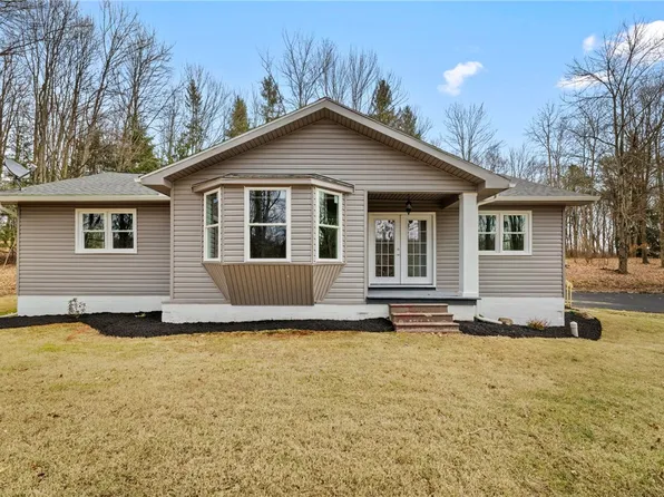 671 Park Rd, Beaver Falls, PA 15010