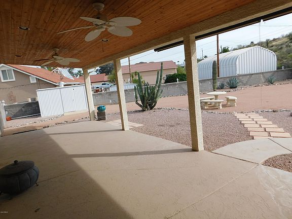5th image of 909 E Queen Valley Dr