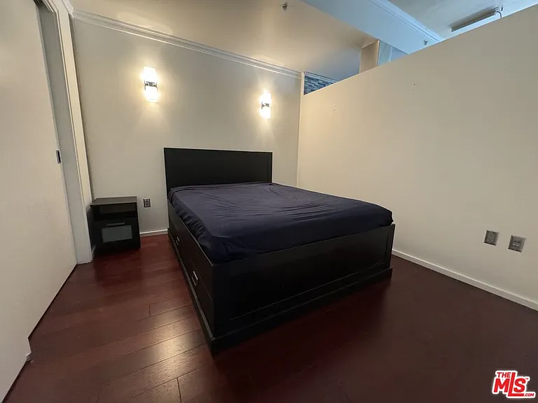 1155 S Grand Ave #910 — Photo 1