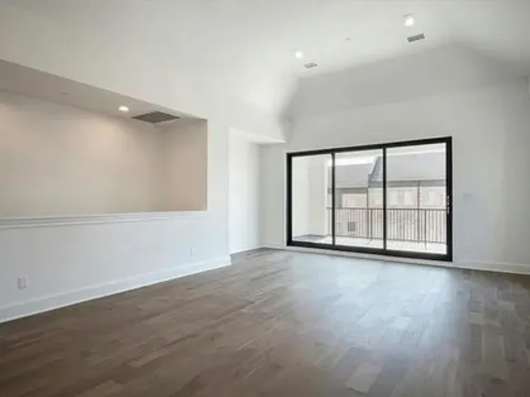 4139 Runyon Rd — Photo 10