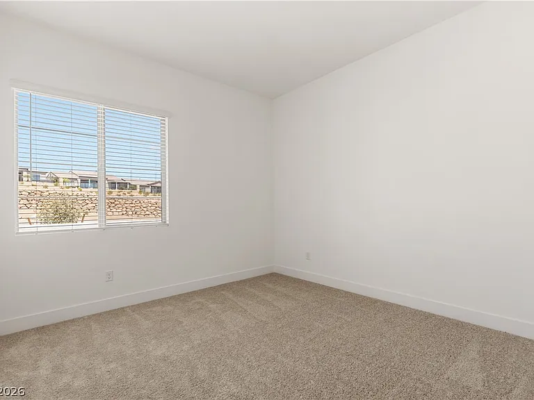 90 Crimson Stone Ct — Photo 18