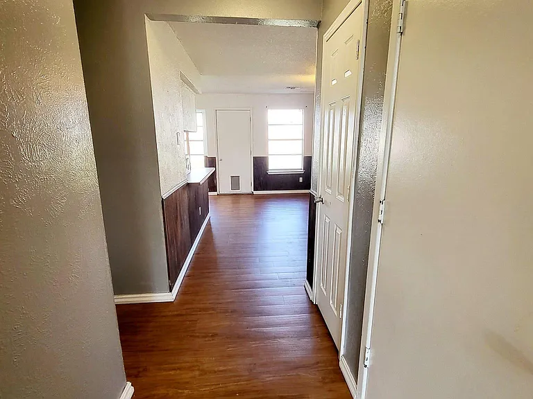 4016 Eastridge Dr — Photo 4
