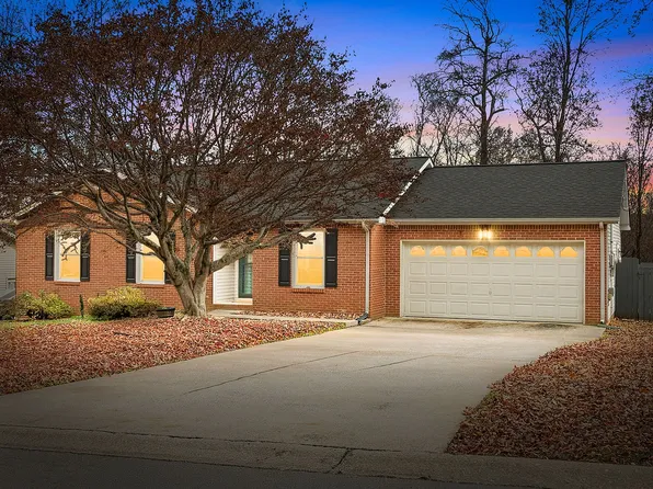 429 Sarah Dr, Clarksville, TN 37042