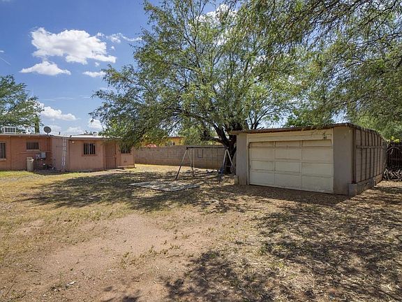 3rd image of 4880 W De La Canoa Dr