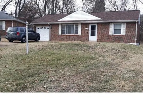 1904 Coleridge Dr, Saint Louis, MO 63136