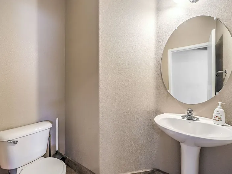 5663 Artesia Lake Ct — Photo 10