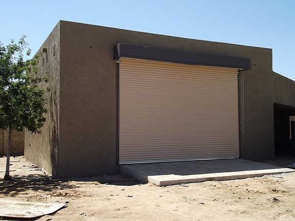 Workshop RV Garage in back