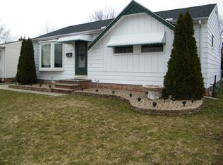 1683 Ridgeview Dr, Wickliffe, OH 44092