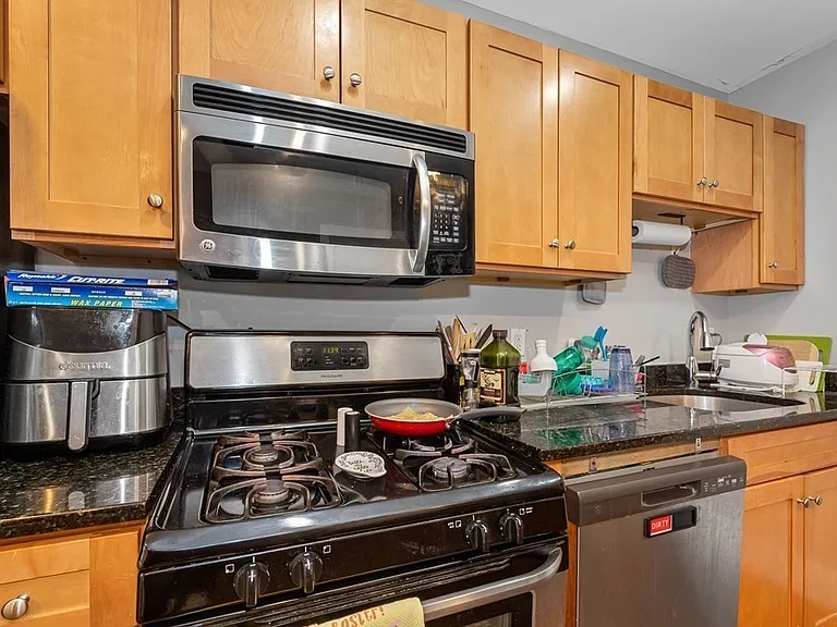16 Sewall St #1A — Photo 4