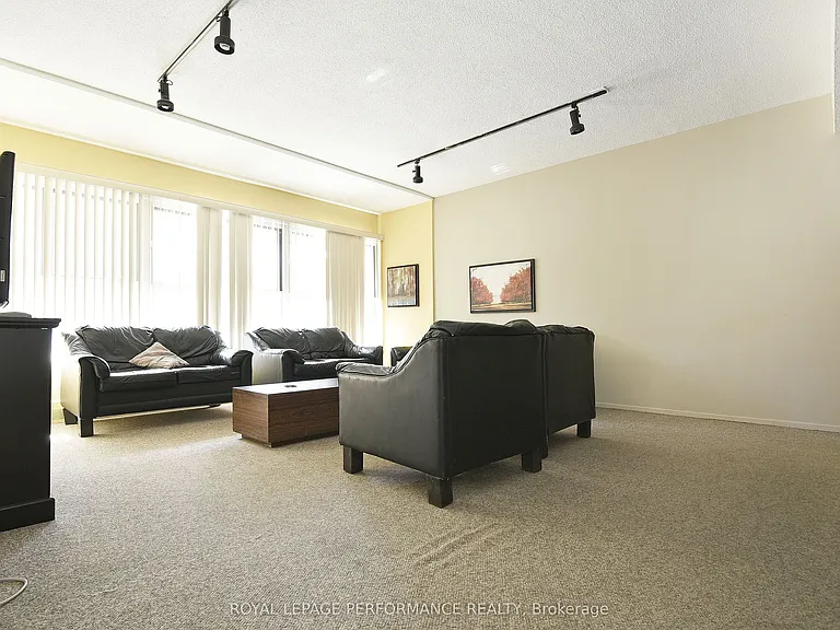 1785 Frobisher Ln #1102 — Photo 35