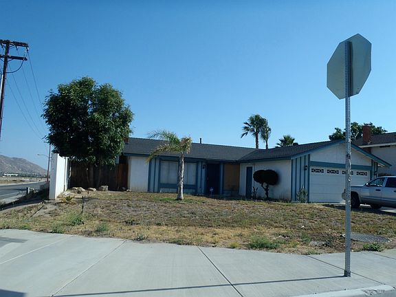 2nd image of 25991 Brodiaea Ave