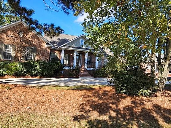 4th image of 102 Glencoe Way
