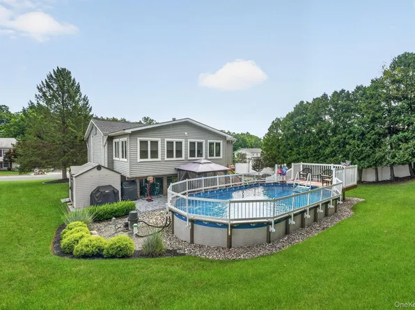 10 Pine Drive, Stony Point, NY 10980
