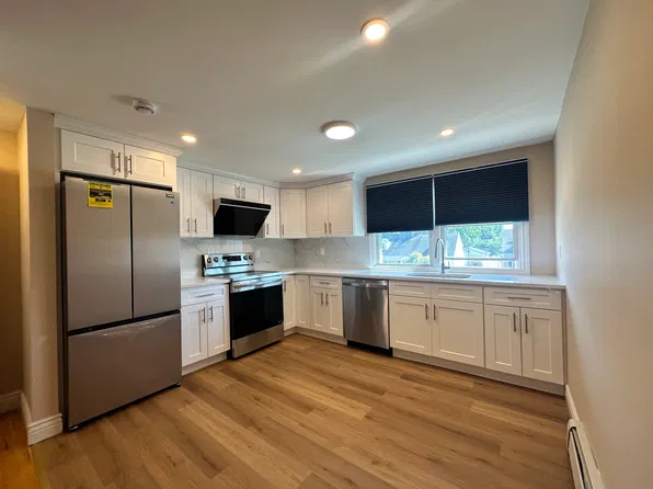 (undisclosed Address), Levittown, NY 11756