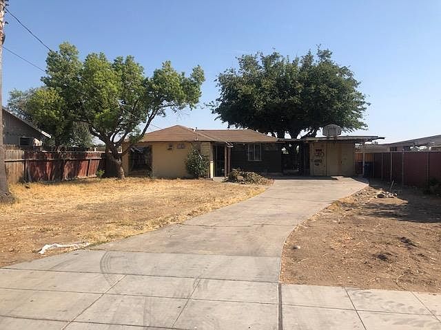 2nd image of 4312 E Clay Ave