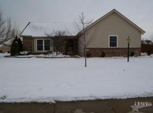629 Pellston Dr, Fort Wayne, IN