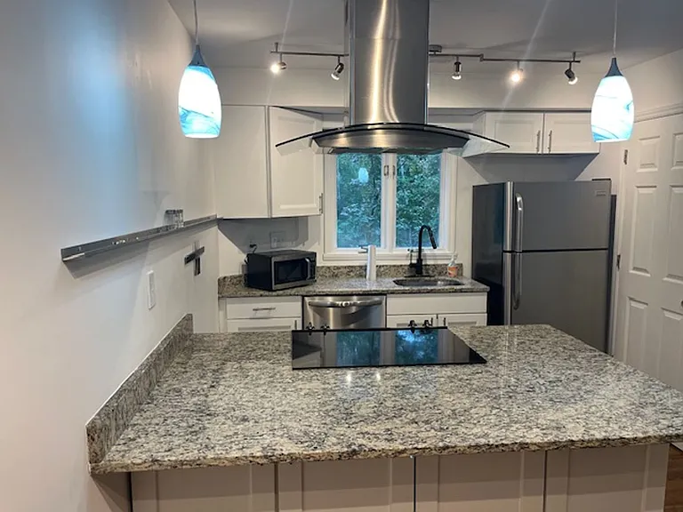 433 W 8th St #66 — Photo 6