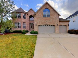 4104 Champion Rd, Naperville, IL 60564