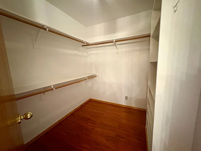 1636 W Ashley Way — Photo 13