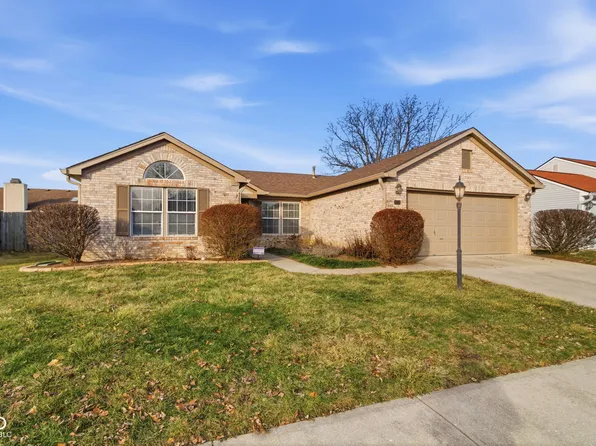 6426 Meadowfield Dr, Indianapolis, IN 46235