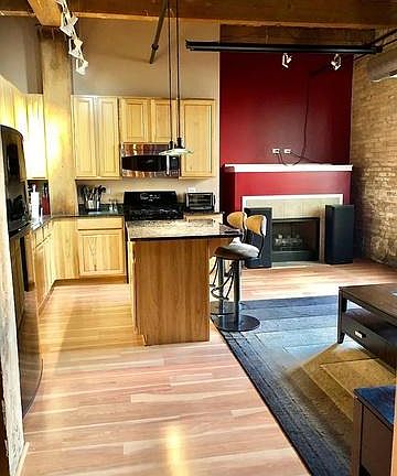 3rd image of 1740 N Maplewood Ave APT 116