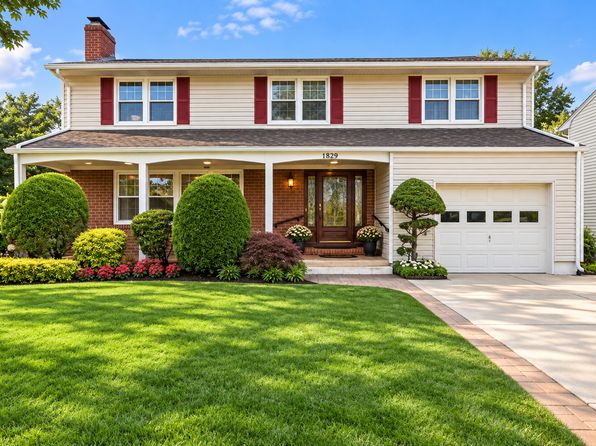 1395 Meadowbrook Rd