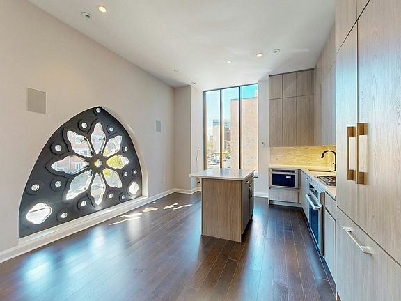 3rd image of 140 Shawmut Ave #2A
