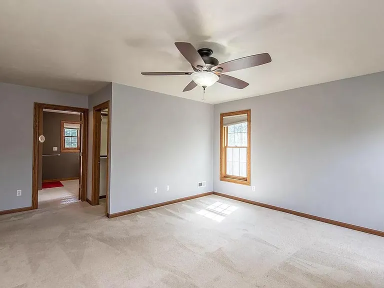 N48W16103 Lone Oak Ln — Photo 26