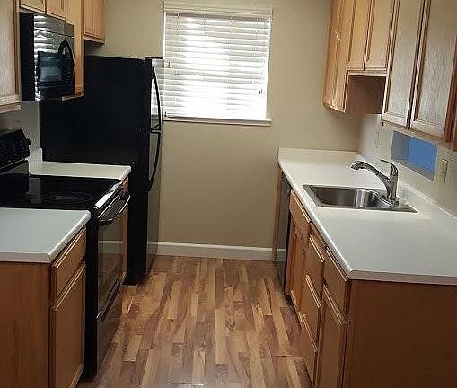 2nd image of 2388 Alta Garden Ln #B