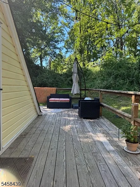 175 Cherry Ln — Photo 2