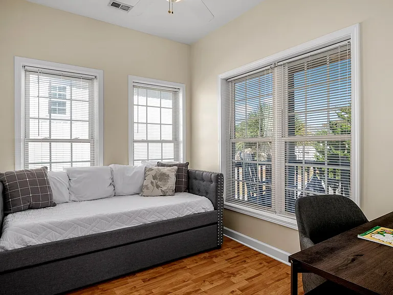 2219 E Pelican Dr — Photo 15
