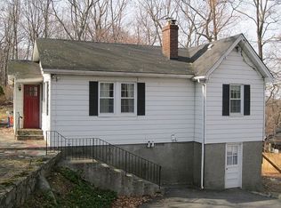 1589 Sylvan Rd, Mohegan Lake, NY 10547