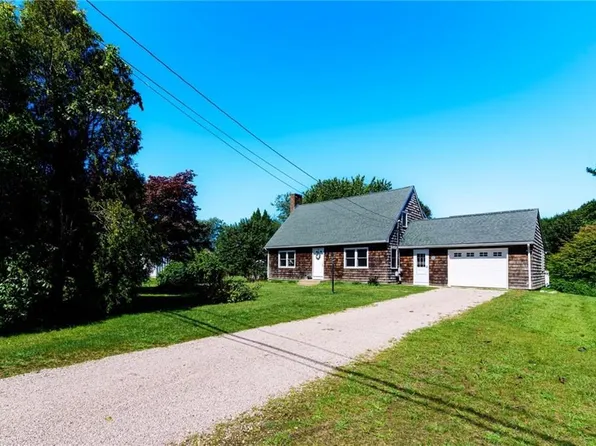 27 Sunset Dr, Charlestown, RI 02813