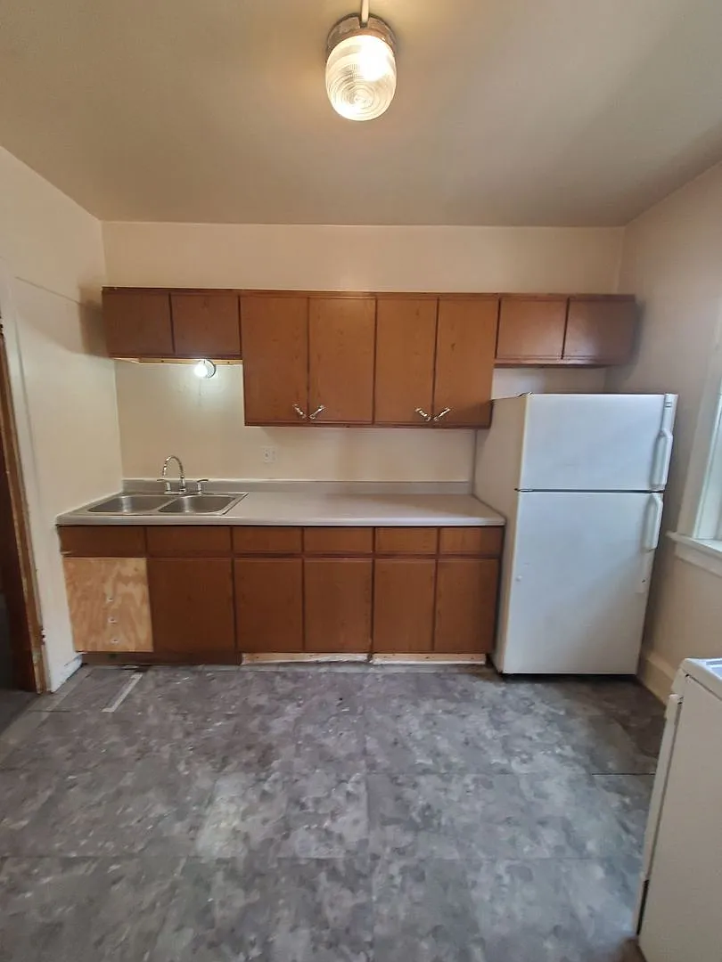 2527 S. 13th St. - 8 Unit — Photo 4