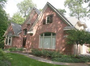 3314 Timberlake Dr, Commerce Township, MI 48390