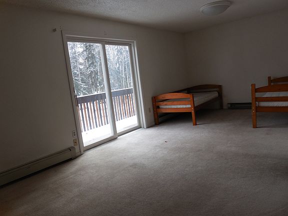 4th image of 2045 Jack St APT C