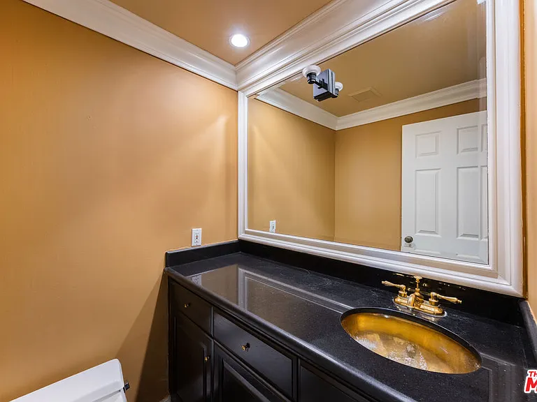 7250 Franklin Ave #1209 — Photo 16